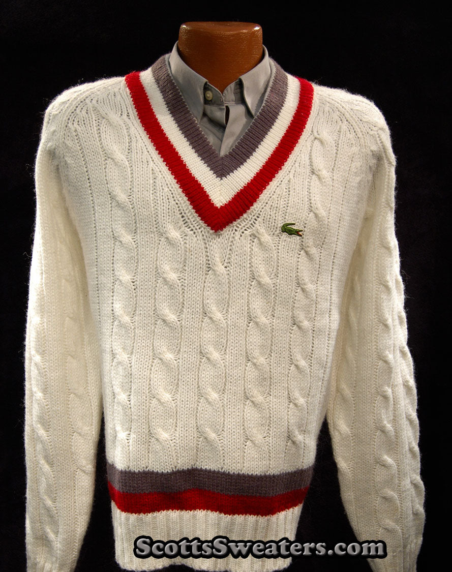 Klassischer Retro-Tennispullover von Izod für Herren, Grau/Rot gestreift
