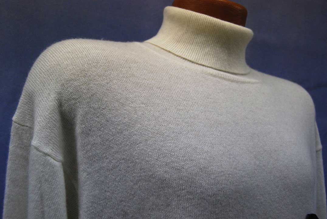 Men's New Cashmere Turtleneck Pullover Sweater by Sean John
