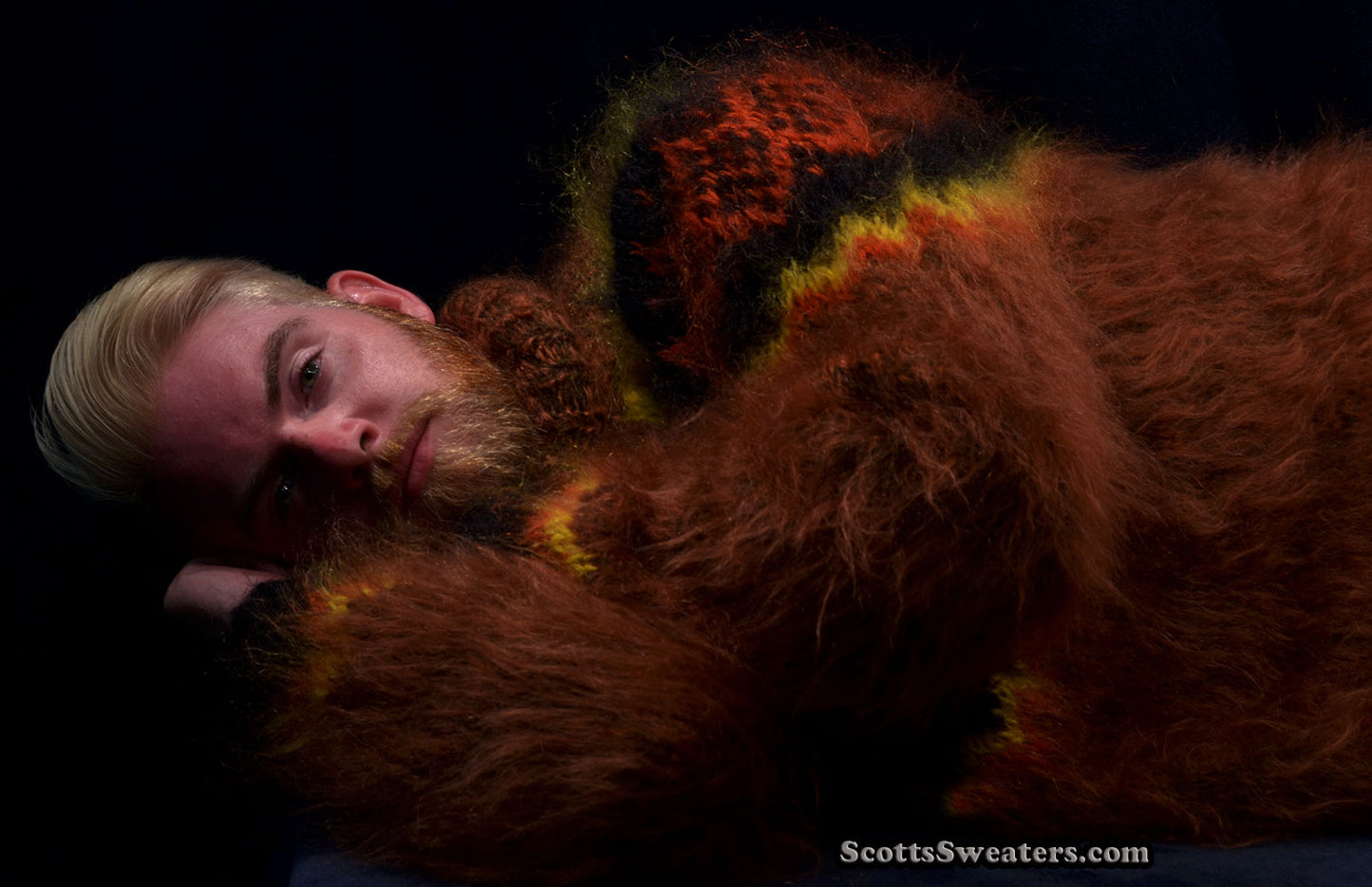 Handgestrickter Rollkragenpullover aus Mohair für Herren