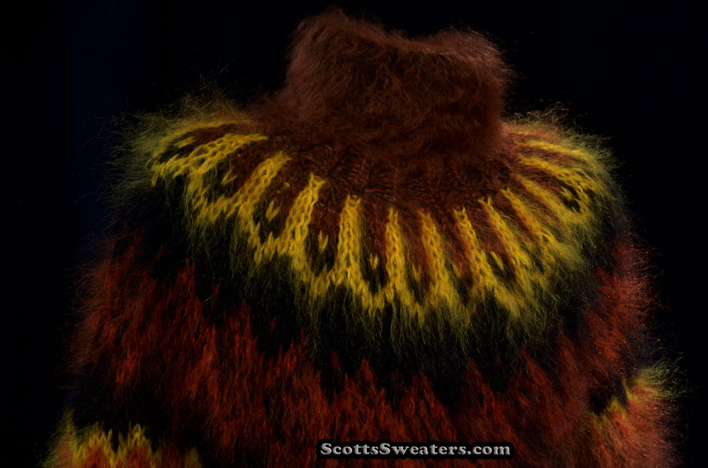 Handgestrickter Rollkragenpullover aus Mohair für Herren