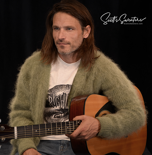 Kurt Cobain inspirierter reproduzierter Shaggy Green Mohair Cardigan Pullover für Herren