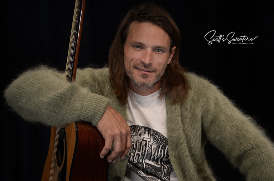 Kurt Cobain inspirierter reproduzierter Shaggy Green Mohair Cardigan Pullover für Herren
