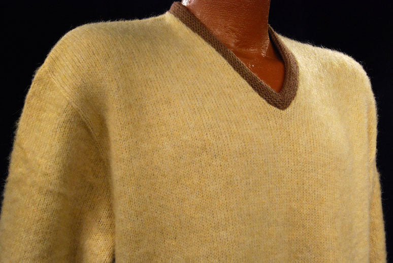 Bege Retro Classic Original Mohair V-Neck Sweater by Custom Quality [#601-039]