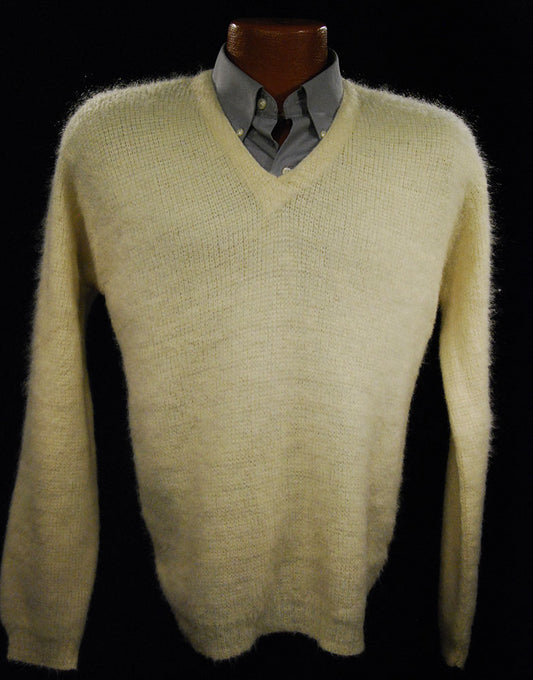 Cream colored Retro Classic Original Mohair V-Neck Sweater [607-070]