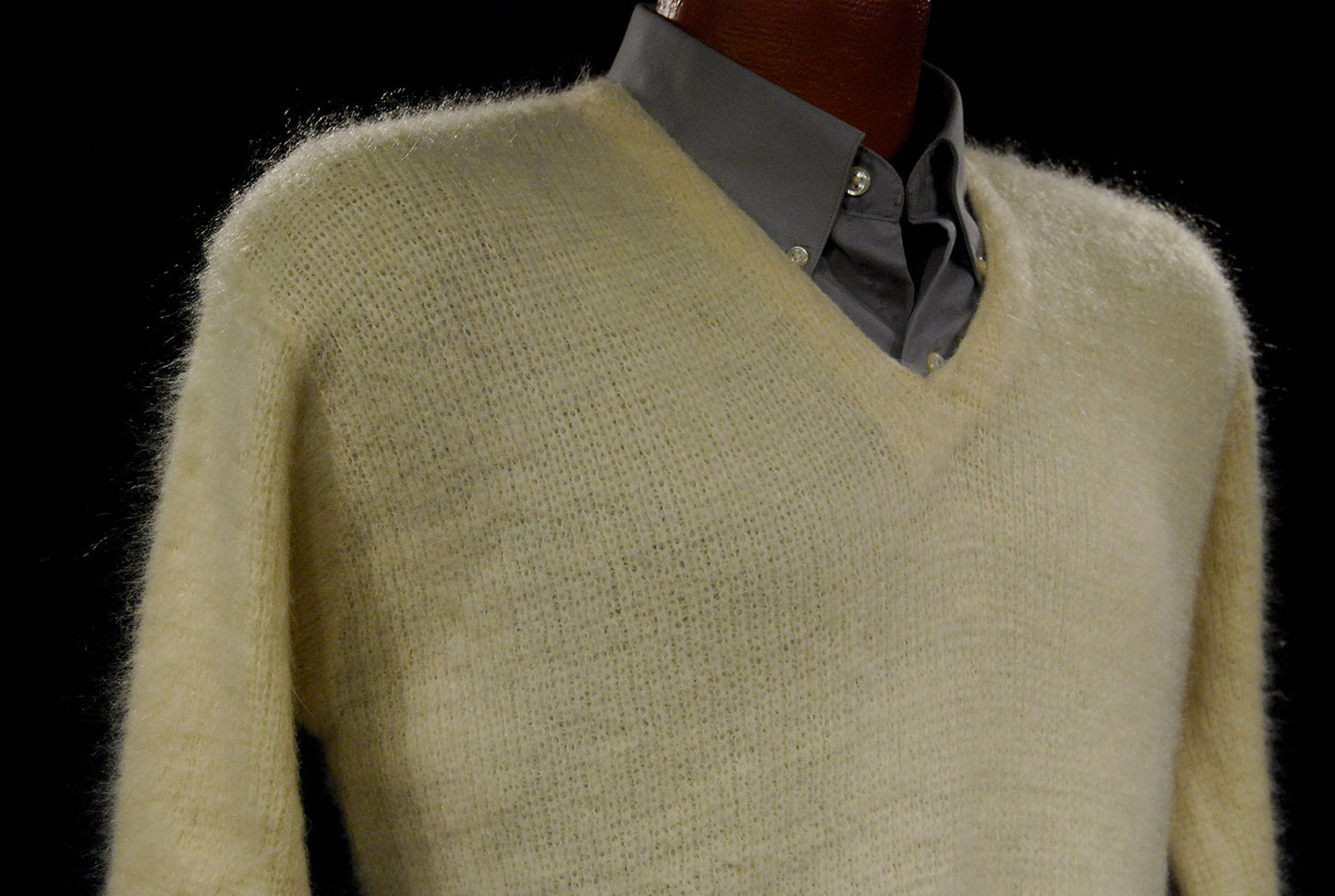 Cream colored Retro Classic Original Mohair V-Neck Sweater [607-070]