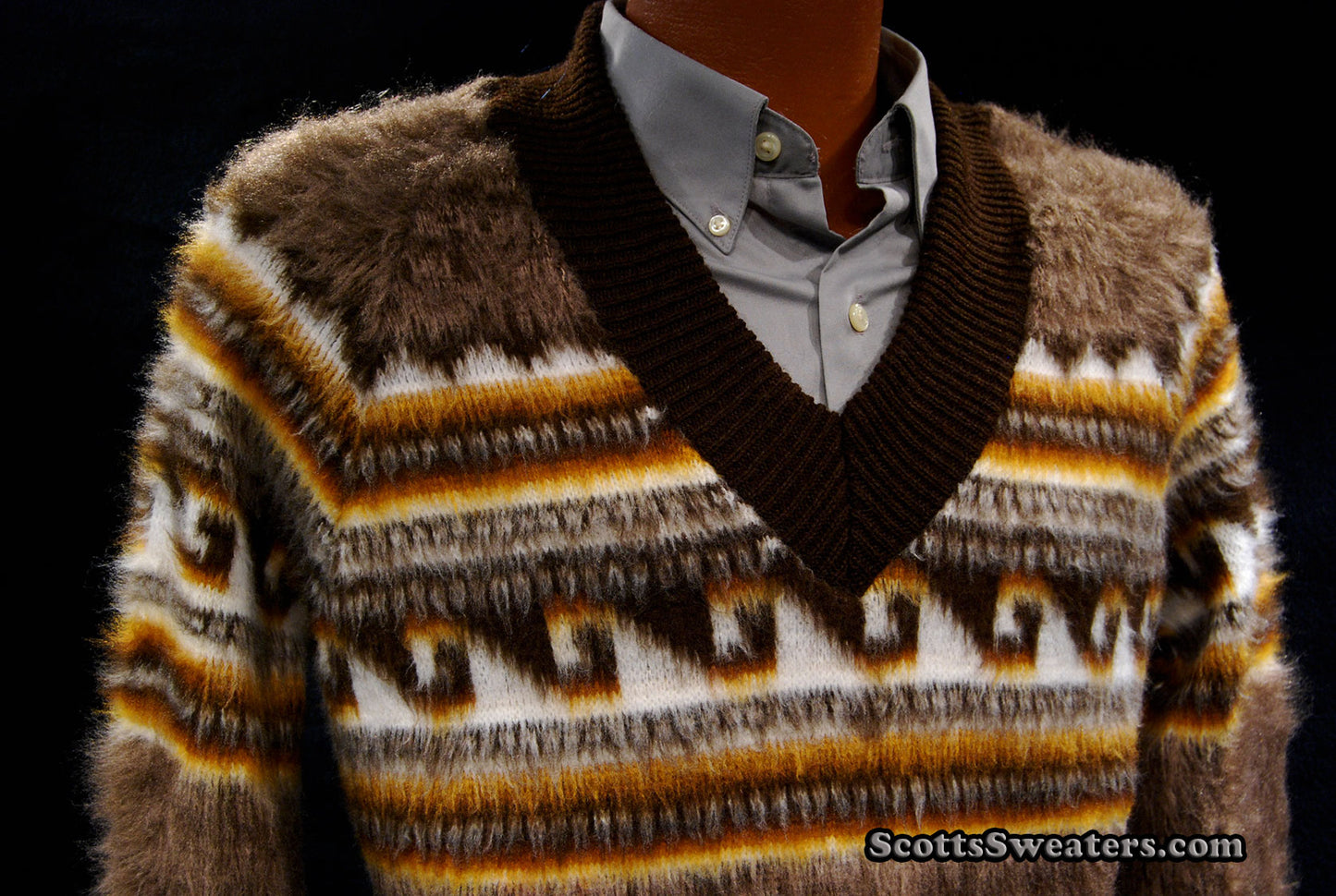 Men's Alpaca V-Neck Sweater [#607-072]