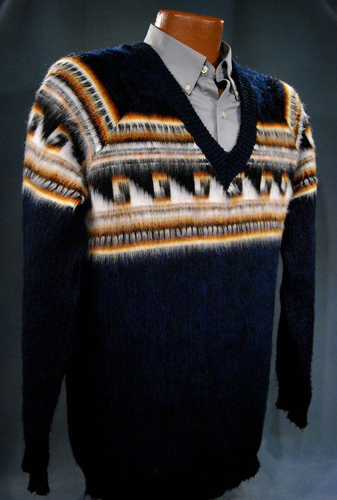 Men's Alpaca V-Neck Sweater [#607-072]