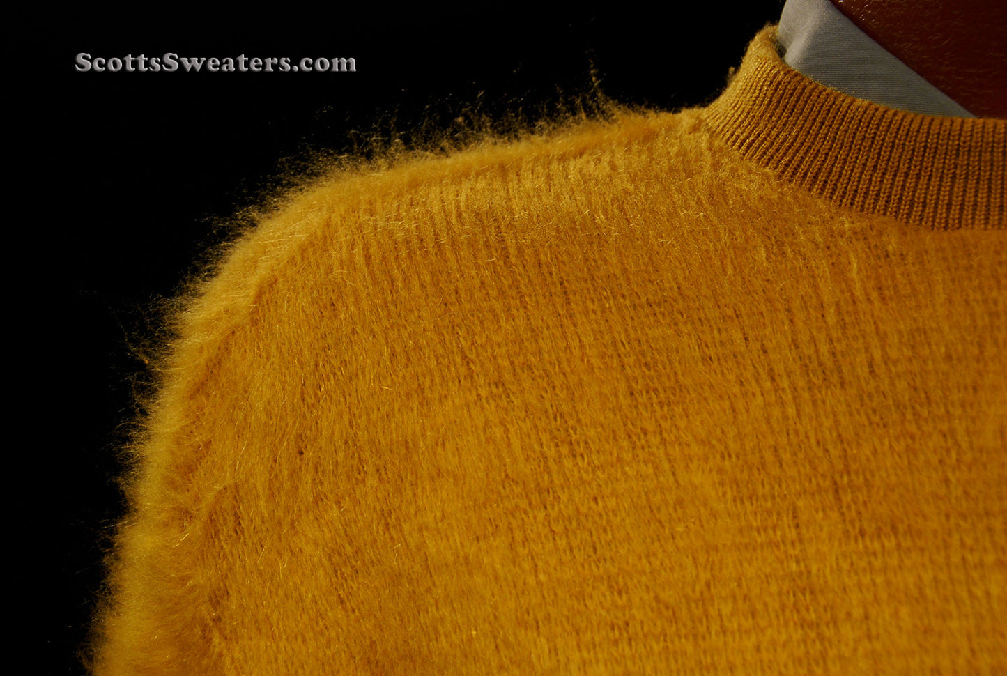 Retro Golden Shaggy Mohair Crewneck Sweater [#611-020]