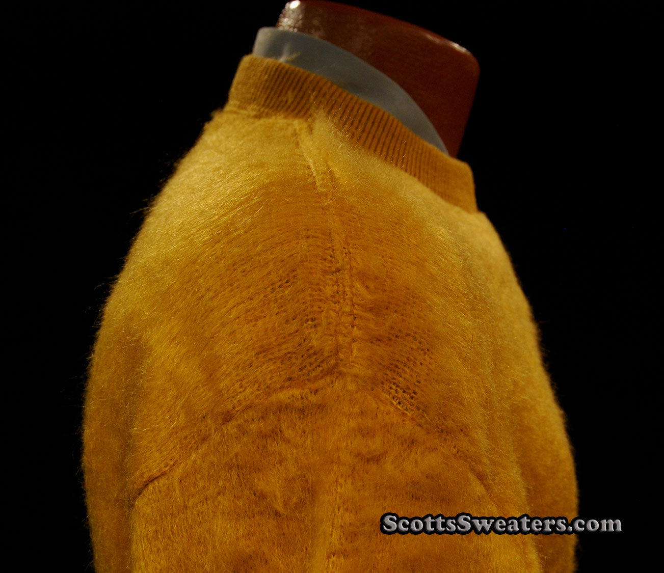 Retro Golden Shaggy Mohair Crewneck Sweater [#611-020]