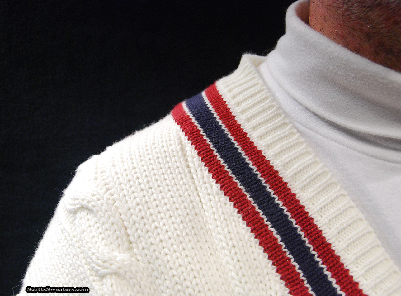 Men's Sporty V-neck Pullover Tennis /Cricket Sweater [#611-048]