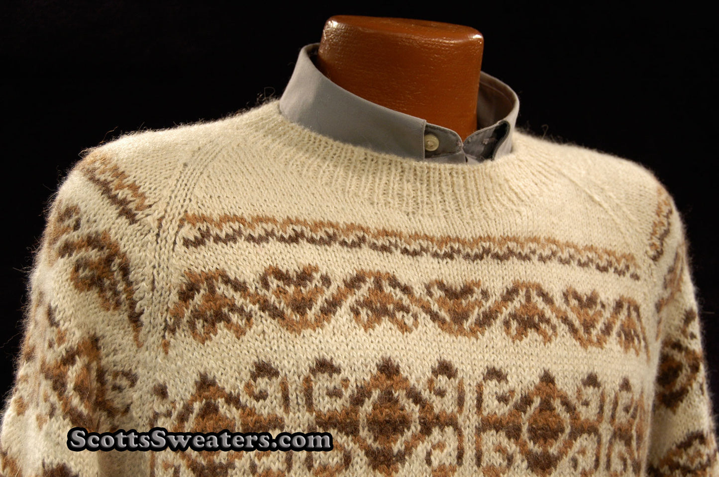 Men's Ivory Geometric Pattern Alpaca Crewneck Sweater by Fotrama [#611-089]