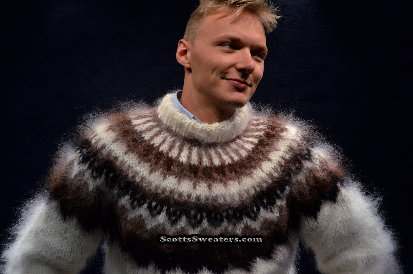 615-063 Men's Handknit Mohair Turtleneck Sweater