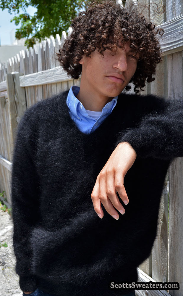 Men's Ultra-Soft Angora V-Neck Sweater 616-090v