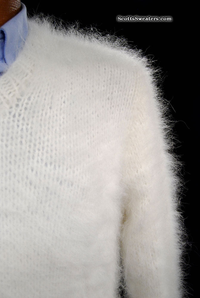 700-070 Men's Handknit Farm-Raised Luxurious Angora Sweater
