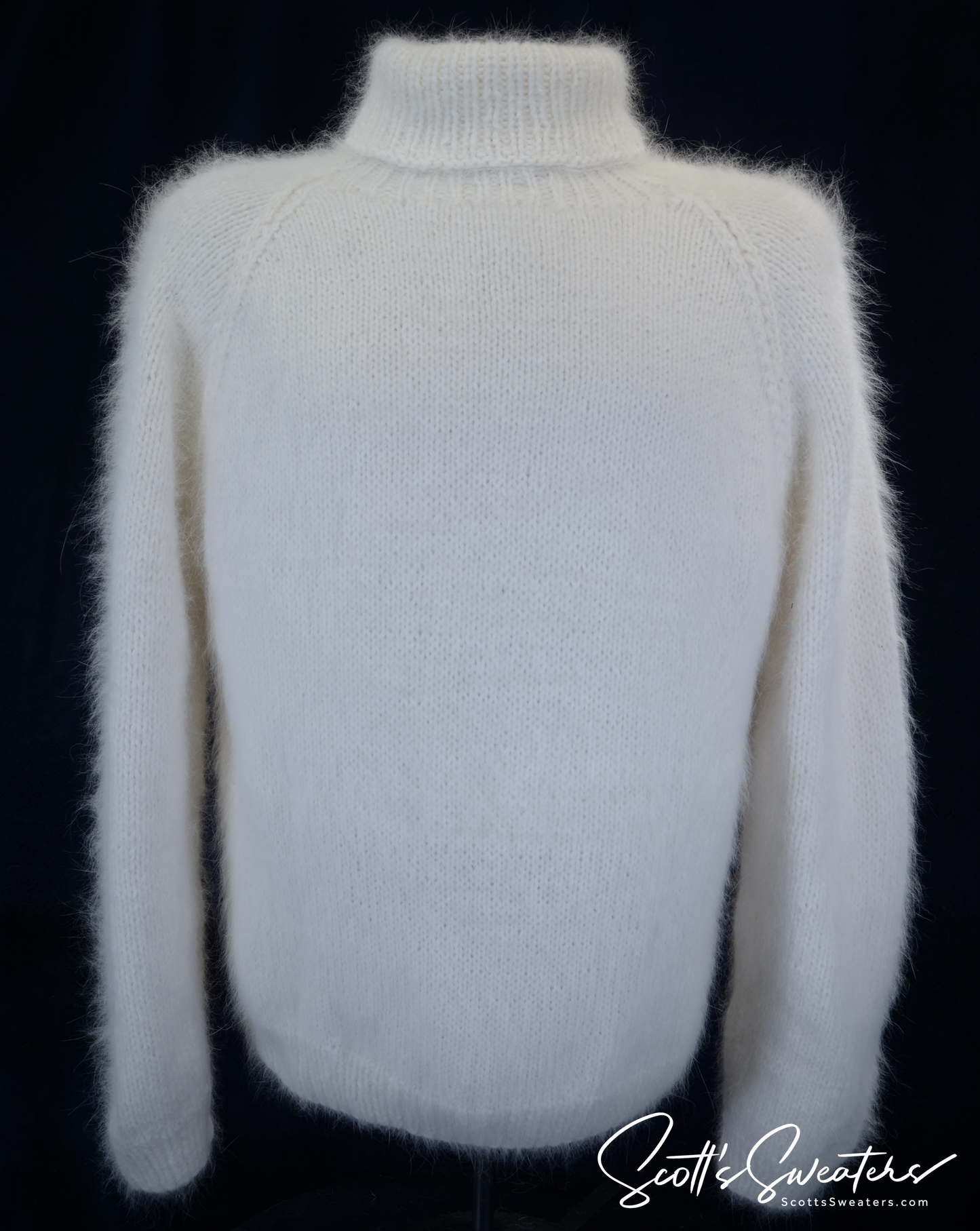 701-016t Men's Handknit Luxurious Turtleneck Angora Sweater