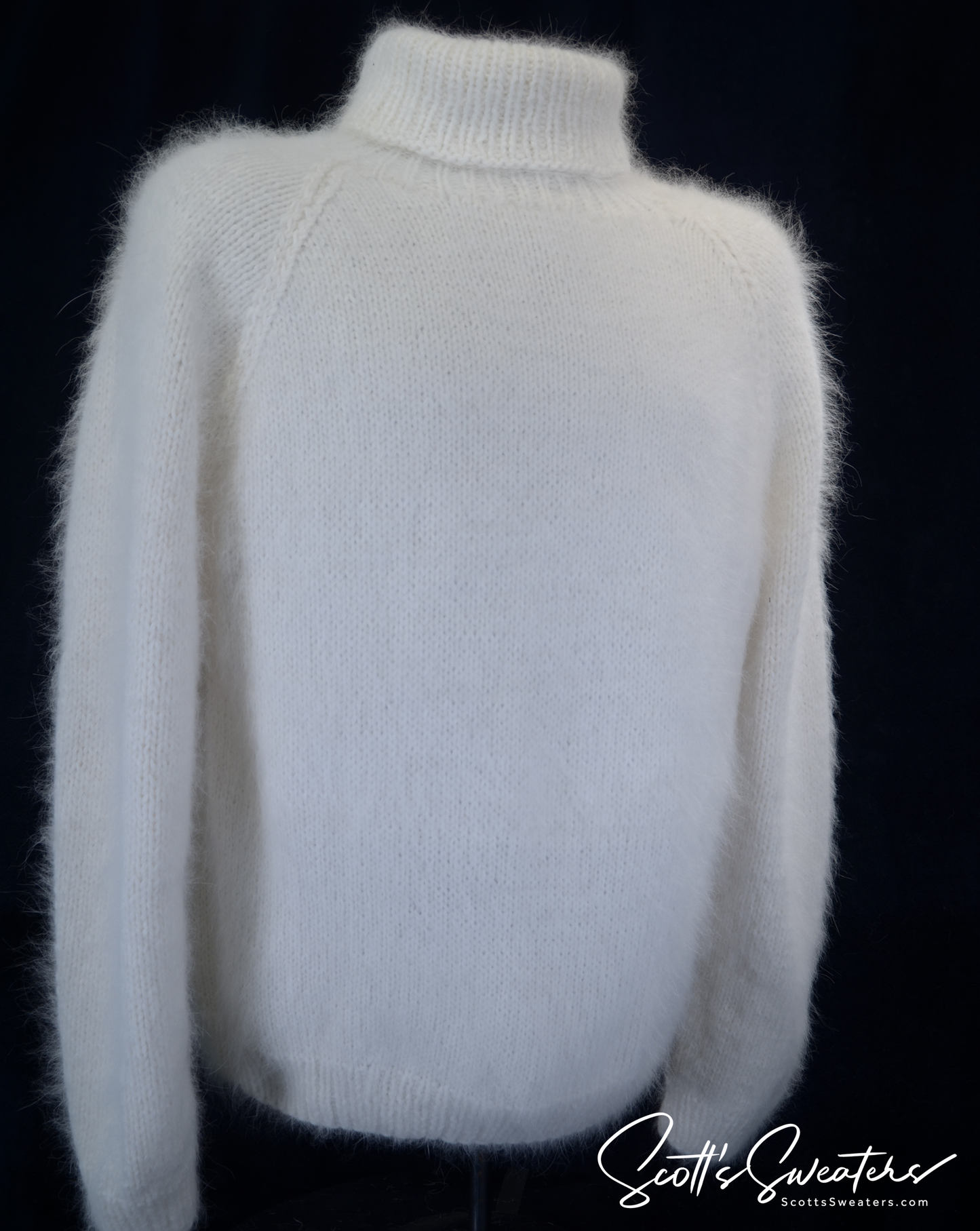 701-016t Men's Handknit Luxurious Turtleneck Angora Sweater